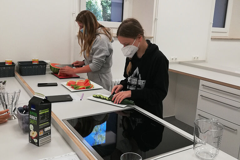 Gemüse schneiden Gemüse schneiden