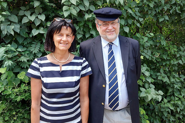 Herr Türck mit Schulleiterin Seitzinger-Bürkel Herr Türck mit Schulleiterin Seitzinger-Bürkel
