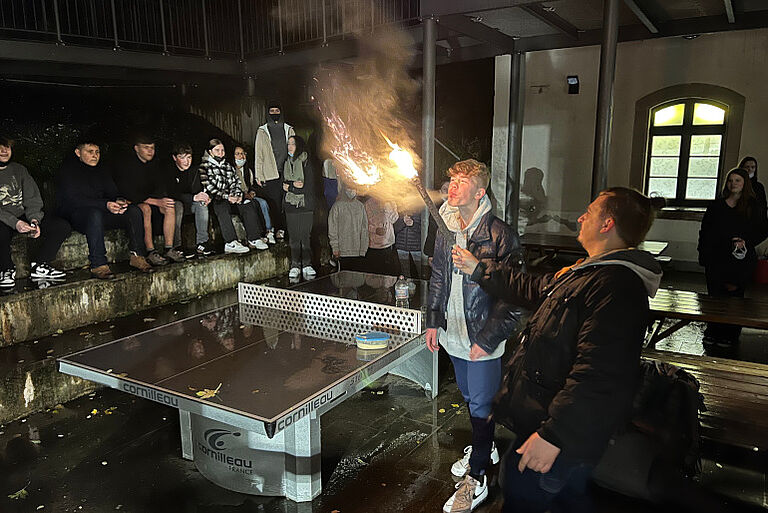 Feuerspucken Feuerspucken