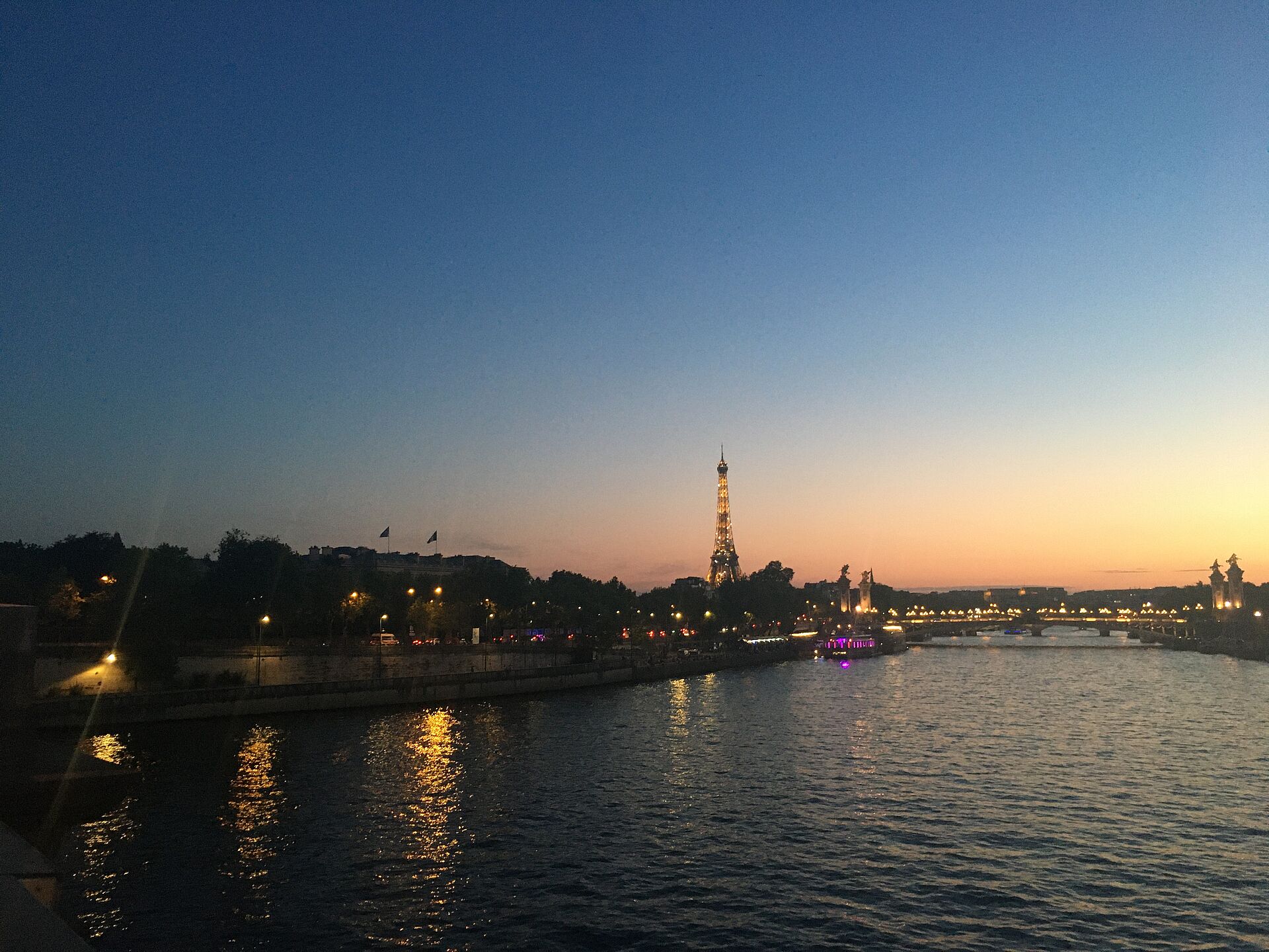 Eiffelturm am Abend