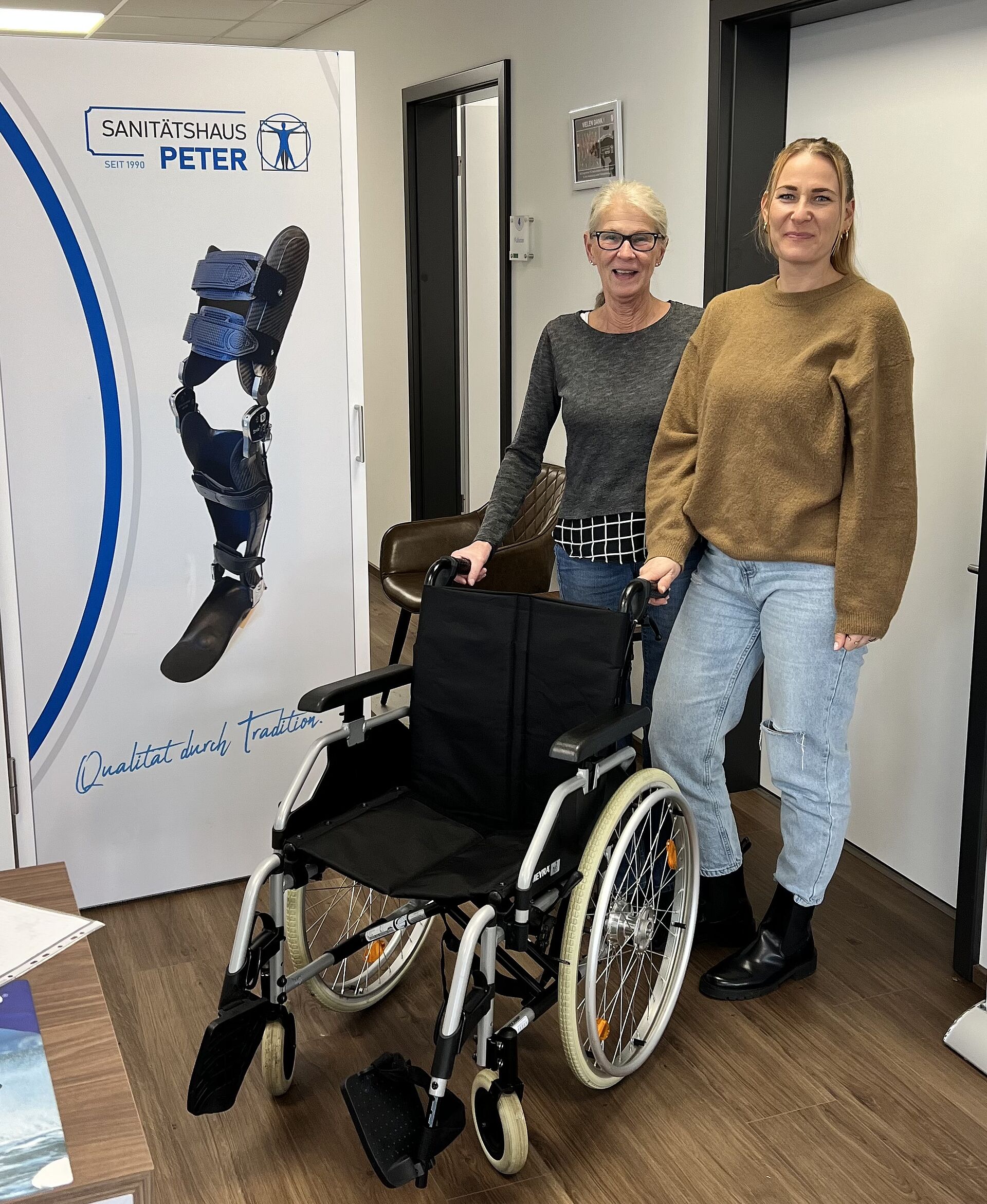 Ein Rollstuhl für mehr Verständnis – Dank an das Sanitätshaus Peter