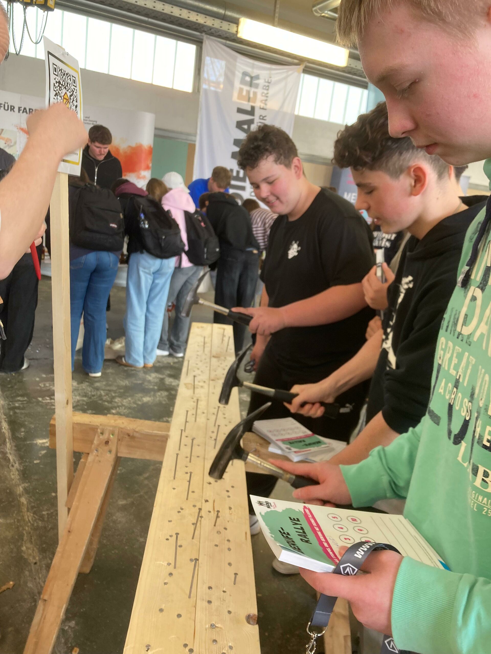 Besuch der 8. Klassen bei der Bauakademie in Feuchtwangen – Tag des Handwerks