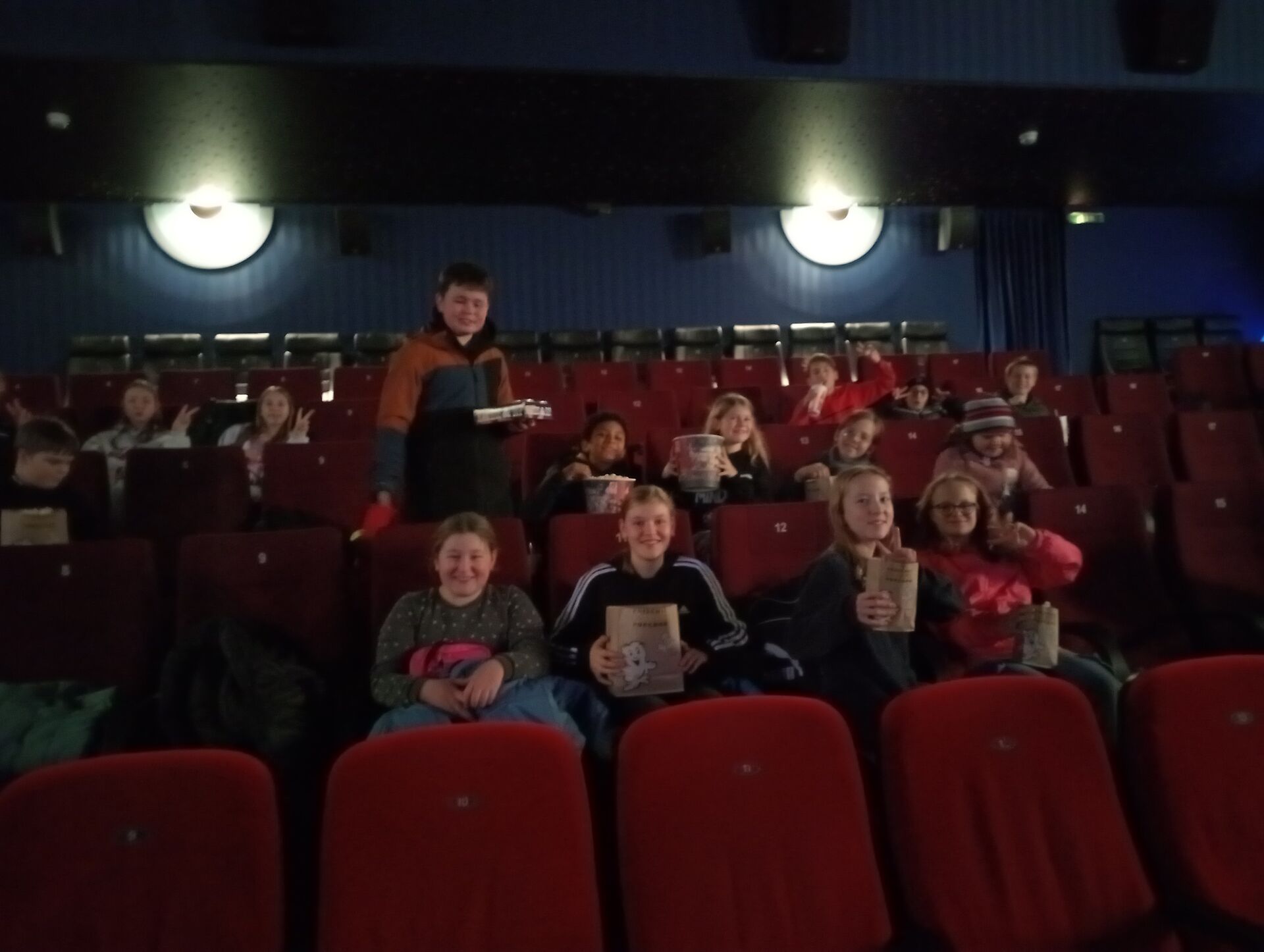 Mit der Schülerfirma im Ansbacher Kino