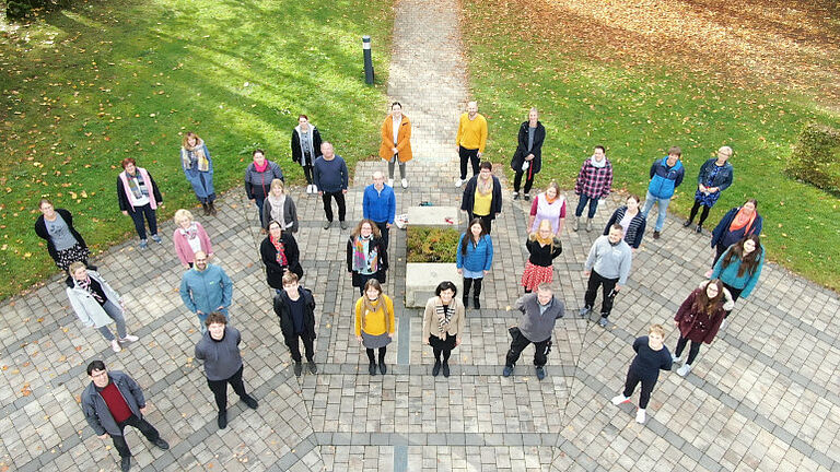 Ein Team: Schulleitung - Kollegium - Verwaltung - SMV - Facility-Team