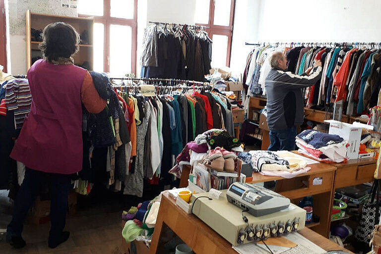 Kleiderladen der Kirchengemeinde Kleiderladen der Kirchengemeinde