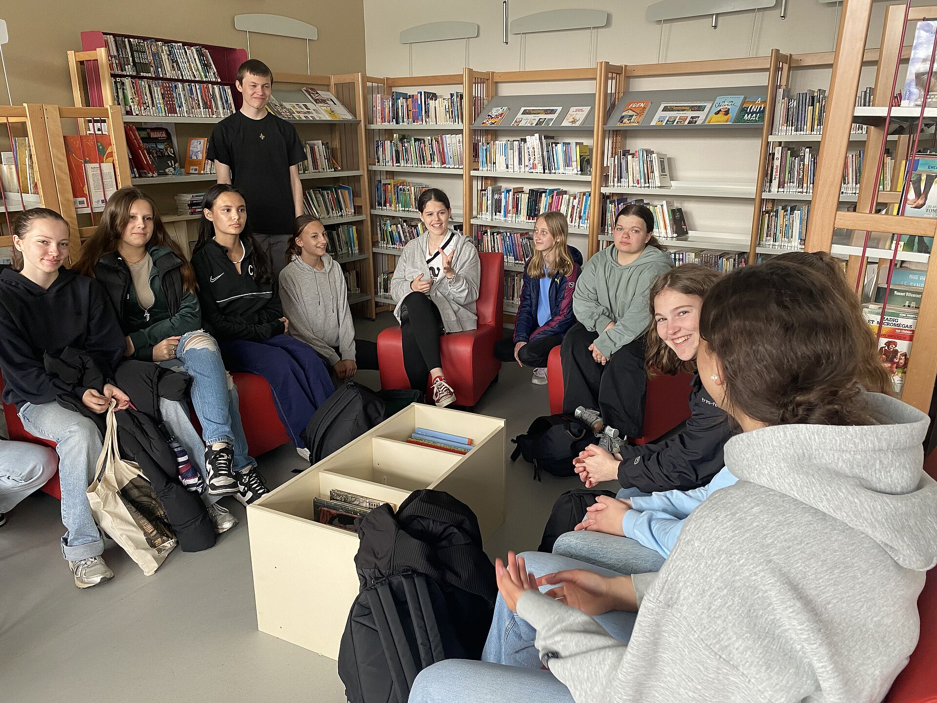 In der Schulbücherei in Eymoutiers