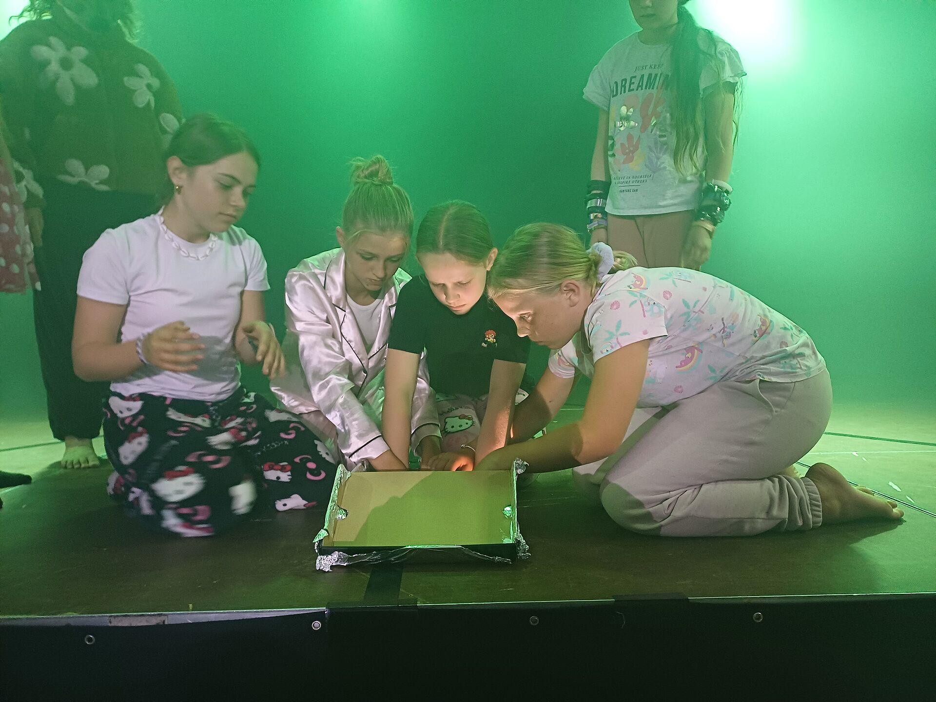 Unterstufentheater begeistert mit "Traumdiebe"