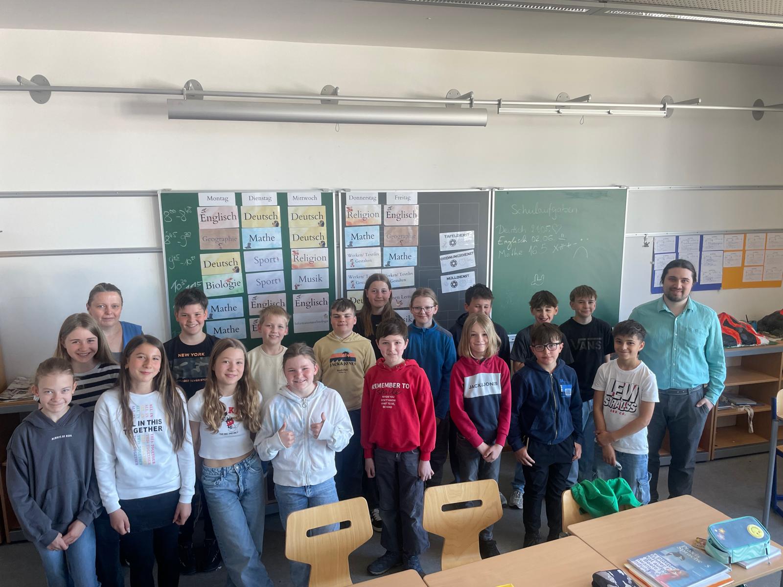 Die Sieger der dritten Runde unseres Wettbewerbs ums „schönste Klassenzimmer“ – die Klasse 5a
